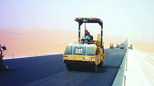 الخضري تبرم اتفاقية لإنشاء مشروع شبكات الصرف الصحي بتيماء