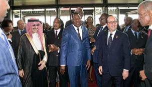 الأمير الوليد يلتقي 31 رئيساً ورئيس وزراء وكبار الشخصيات في القمة الفرنكفونية