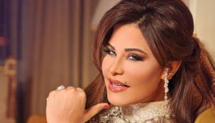 شاهد أحلام تلفت الأنظار برقصها الاحترافي في أحد أعراس آل الصباح