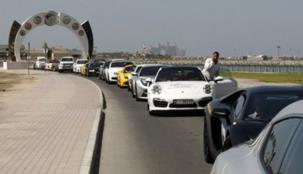 فحص معرفة القيادة في دبي بعشر لغات