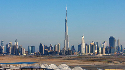 سيولة وفيرة في الإمارات