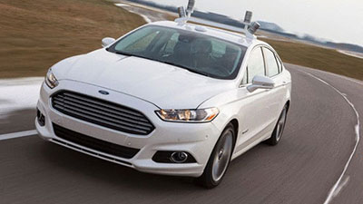 "فورد" تعمل على تطوير سيارة ذاتية القيادة