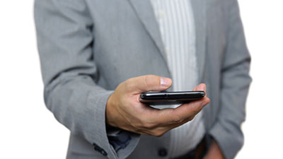 خطر يحدق بشركتك الصغيرة: السداد عبر الهاتف المحمول 