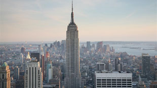 مستثمر عربي يعتزم شراء مبنى "إمباير ستيت" بـ 2.1 مليار دولار