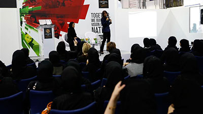 معرض الإمارات للوظائف منصة لتمكين المرأة الإماراتية في سوق العمل