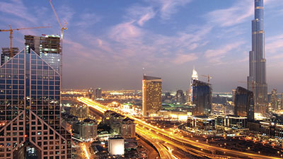 دبي تعزز الشفافية وتغري المستثمرين