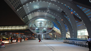 85 مليون مسافر عبر مطارات الإمارات في 2013