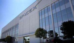 فضاء العالم الثالث... مساحة تنافس جديدة بين جوجل وفيس بوك