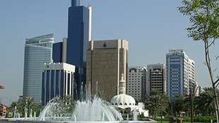 تراجع كلفة التأمين على الإصدارات السيادية لحكومة أبوظبي بنسبة 7 بالمئة