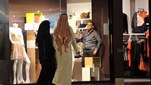 كم يبلغ حجم الاستثمار في مراكز التسوق بالسعودية؟