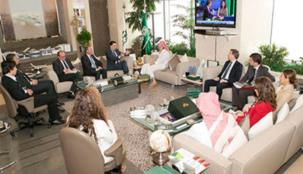 الأمير الوليد يستقبل كبير مسؤولي وزارة الخارجية الفرنسية