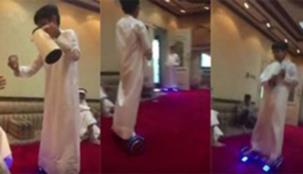 بالفيديو... طريقة جديدة لصب القهوة في الخليج