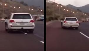فيديو مثير: أب سعودي يخاطر بحياة ابنته