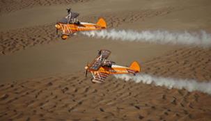 ’بريتلينغ‘ تدخل في شراكة مع ’معرض أبوظبي للطيران 2016‘