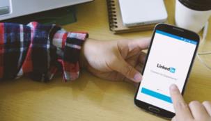"لينكدإن" تكشف عن 10 كلمات يجب تجنب استخدامها في ملفّكم الشخصي