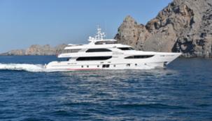 جلف كرافت تبيع اليخت السوبر "ماجستي 135" في معرض دبي للقوارب