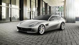 الكشف عن سيارة فيراري GTC4Lusso T