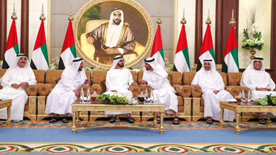 محمد بن راشد ومحمد بن زايد يستقبلان حكام الإمارات