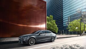 مرسيدس-بنز الفئة-E الجديدة كلياً: سيارة السيدان التنفيذية الأكثر ذكاءً تصل إلى الأسواق