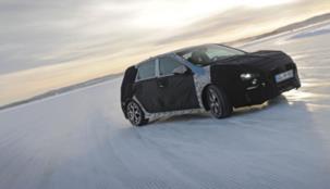 أول طراز عالي الأداء من هيونداي موتور i30 N يخضع لتجارب القيادة الشتوية