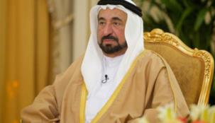 حاكم الشارقة يوقع النسخة الفرنسية من كتابه في باريس