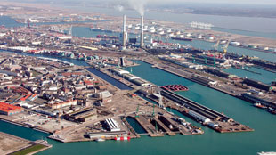 موانئ دبي العالمية تقود حلقة عمل استراتيجية في جامعة أكسفورد