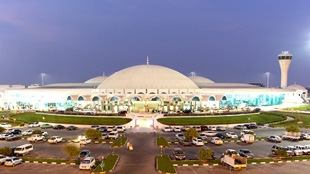 زيادة أعداد المسافرين عبر مطار الشارقة الدولي بنسبة 12,6% إلى3,7 مليون مسافر في النصف الأول