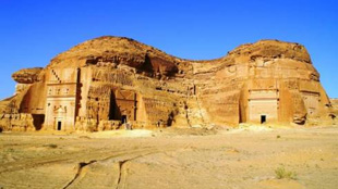 السياحة والآثار السعودية تروّج لأهمية مدائن صالح السياحية والتاريخية