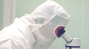 دول منطقة اليورو تدعو إلى تشديد الرقابة على الاقتصاد اليوناني