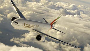 قطاع الطيران بالإمارات يحتل المركز الثاني عالمياً في فتح الأجواء