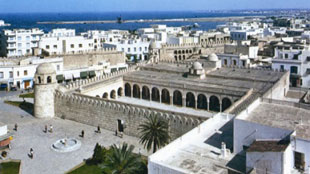 الحكومة التونسية تسعى لاصدار سندات اسلامية