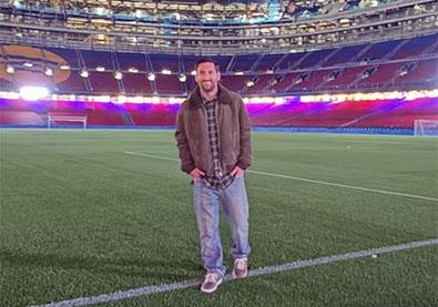 ميسي يعود إلى ملعب كامب نو