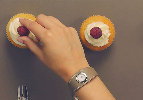 هيرمس تكشف عن ساعة Faubourg Manchette