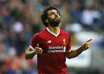 اللاعب العربي "الاسطورة" الذي شَغَل العالم... قصة نجاح من رحم الظروف الصعبة