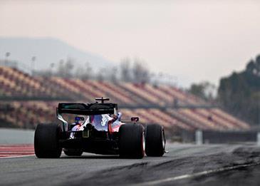 سلسلة "Formula 1: Drive to Survive" من قلب مقصورة القيادة على شبكة Netflix هذا الربيع