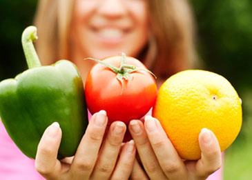 ما الفرق بين آكلي الخضروات vegetarian وبين النباتيين vegan