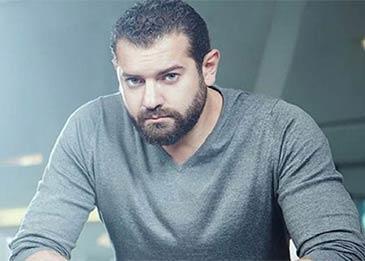 ذلة لسان عمرو يوسف تكشف جنس مولوده.. اضغط لمشاهدة الفيديو
