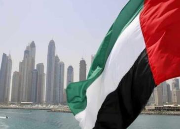 الإمارات تعلن فتح كافة المنافذ البرية والبحرية والجوية مع قطر اعتبارًا من 9 يناير الجاري