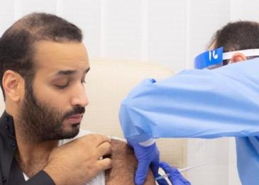 محمد بن سلمان يتلقى أول جرعة من لقاح كورونا