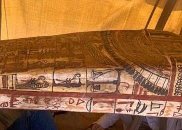 العثور على كنوز أثرية جديدة في مصر لم تمسسها يد طوال 2500 عام