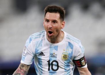 صورة ميسي وهو يحمل كأس "كوبا أميركا" تحصد أكثر من 19.6 مليون إعجاب على انستقرام