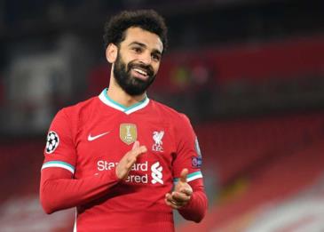 محمد صلاح يحتفل بموكب المومياوات الملكية ويصفه "بصرخة الرعب"