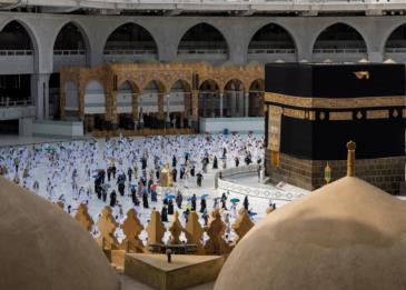 السعودية تعلن نجاح موسم العمرة خلال شهر رمضان لهذا العام رغم جائحة كورونا