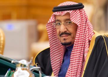 السعودية تمدد تأشيرات وإقامات الوافدين الموجودين خارج المملكة آليا ومجانًا إلى 2 يونيو المقبل