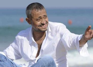 جورج يتأثر بعد سماعه صوت نجل الفنان عاصي الحلاني
