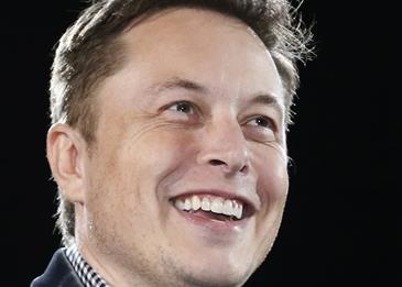 إيلون ماسك يكشف عن موعد اختبار صاروخه الفضائي