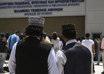 بالفيديو.. شاهد أول مسجد رسمي في آثينا