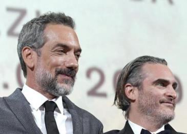 جائزة "الأسد الذهبي" تذهب إلى فيلم "الجوكر" في مهرجان فينيسيا السينمائي