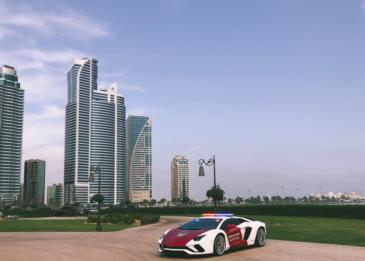 انضمام سيارة لامبورجيني أفينتادور كوبيه الى أسطول سيارات وزارة الداخلية في الإمارات