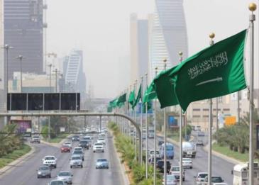 أستاذ سعودي ينشر رسالة جميلة من أحد طلابه يقول فيها "تم دفع الحساب"